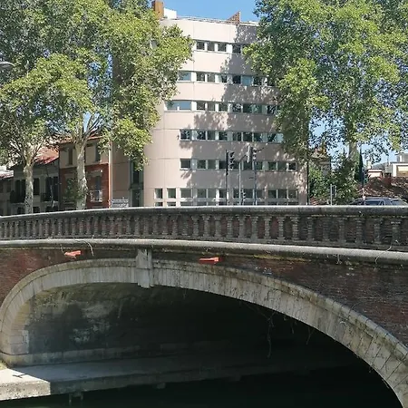 アパート La Pedrera De *